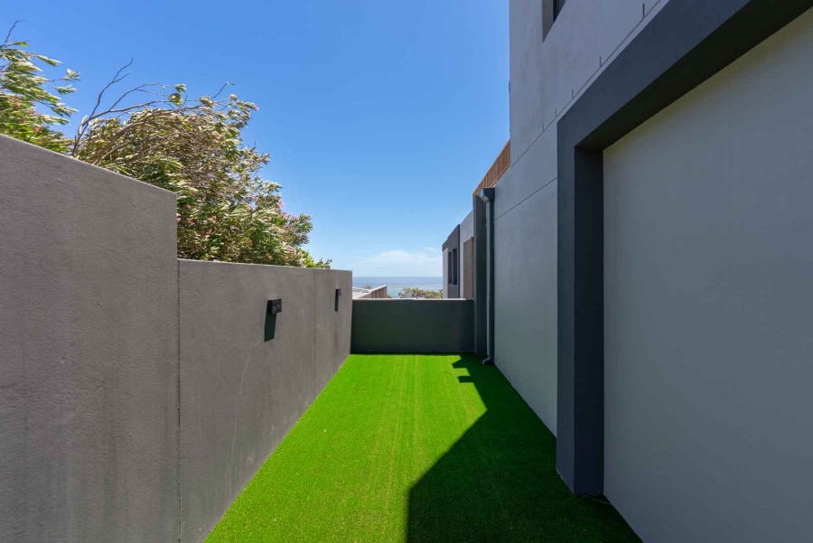 5 Bedroom Property for Sale in Camps Bay Western Cape